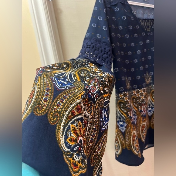 ⚫️ BOGO Charlotte Russe summer boho paisley women’s top size small - Picture 2 of 7